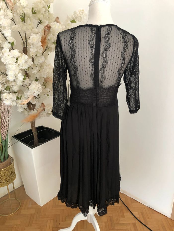 Robe en dentelle plissée neuve Zara taille M - photo numéro 7