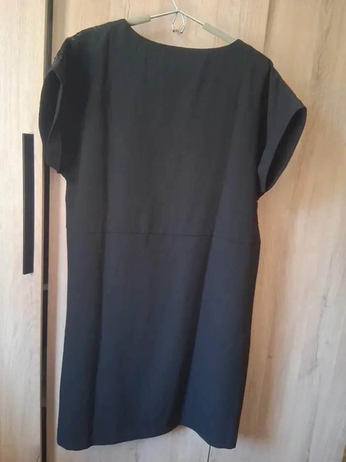 Robe noir La Redoute avec paillettes - photo numéro 4