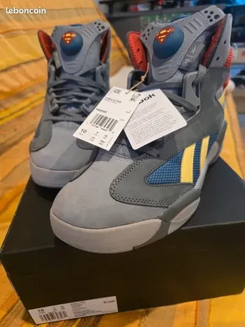 Paire baskets Reebok Pump Shaq Attaq Man of Steel Superman 43 neuve