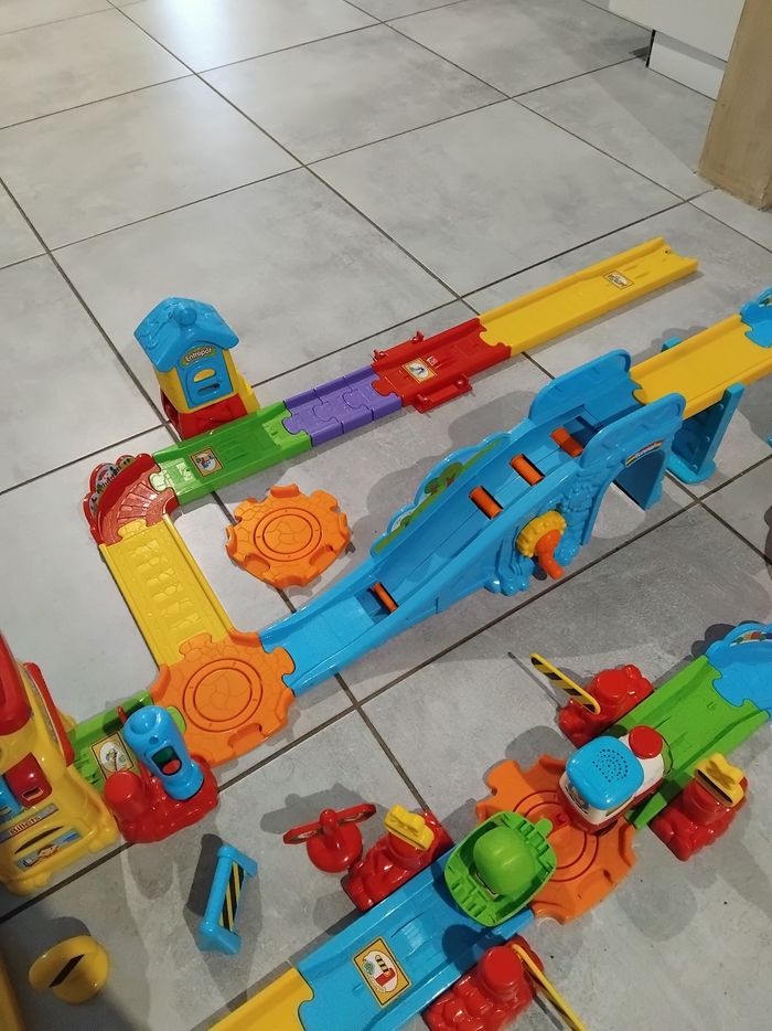 Mon circuit train interactif tut tut bolides Vtech. - photo numéro 5