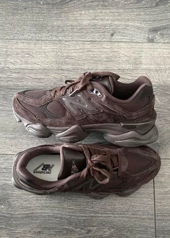 New Balance 9060 Chocolat Brown