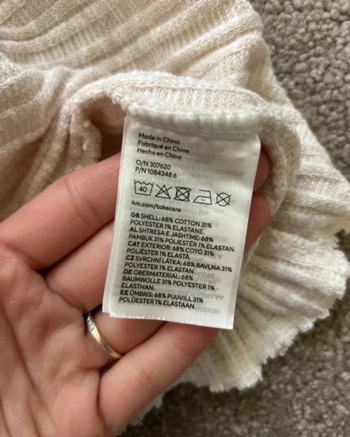 Robe courte / Tunique H&M – Taille M – Décolleté en V - photo numéro 5