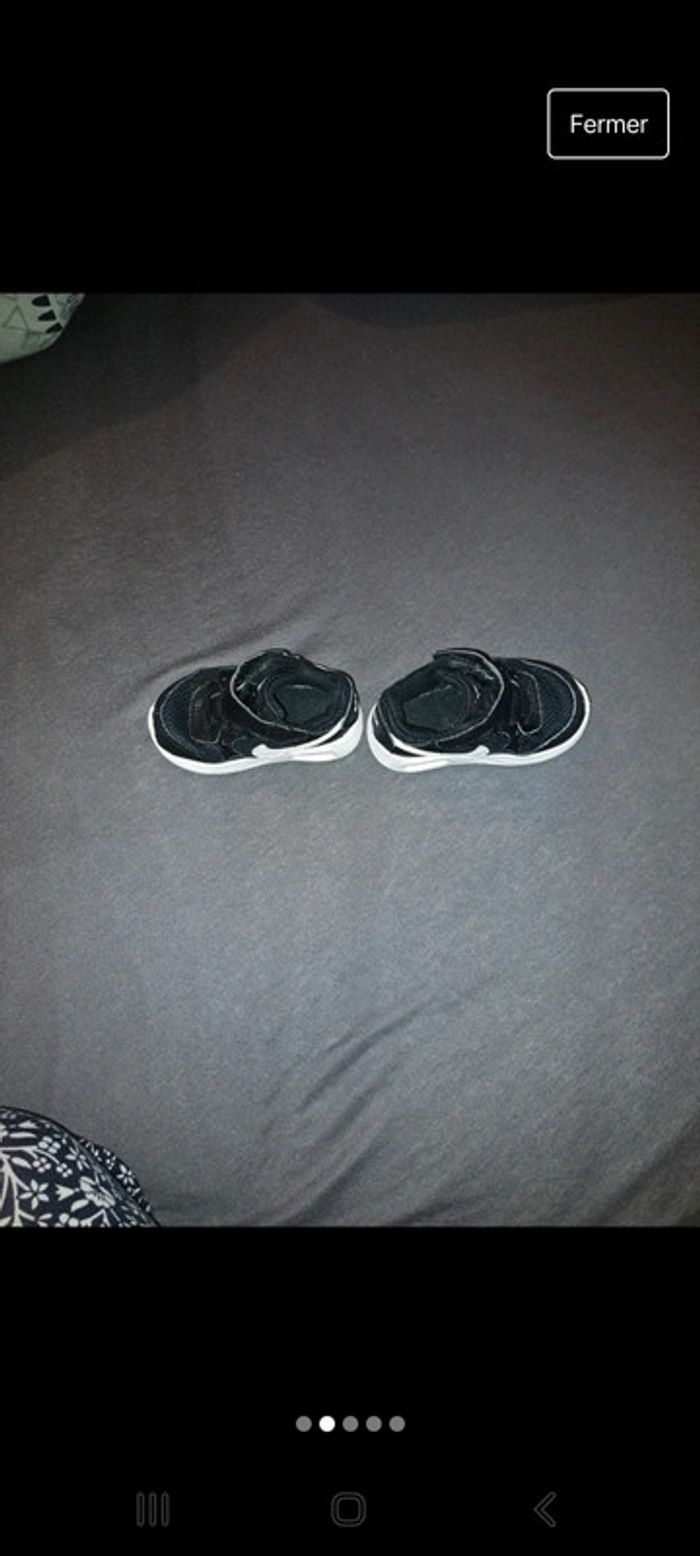 Lot de 3 paires de basket taille 21 - photo numéro 2