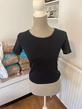 Tee short