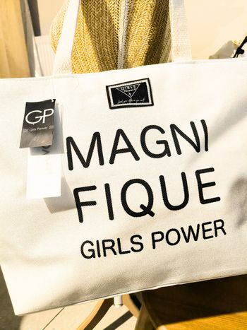 Grand cabas Girls Power – NEUF avec étiquettes