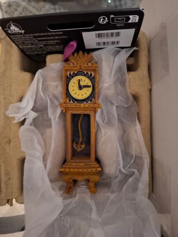 Ornement Horloge clock Disneystore Disney shopdisney Disneyland paris Haunted Mansion Phantom Manor