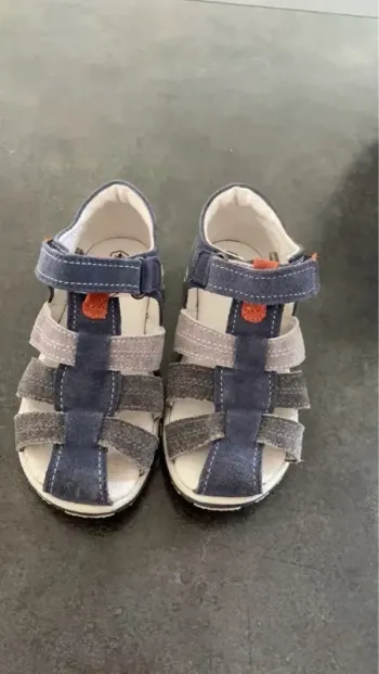 Sandale Taille 27