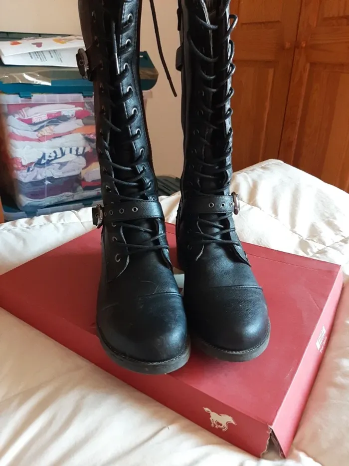 Bottes mi-mollet taille S mustang pointure 40 - photo numéro 9