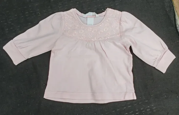 Haut bébé fille H&M rose brodé 4-6 mois