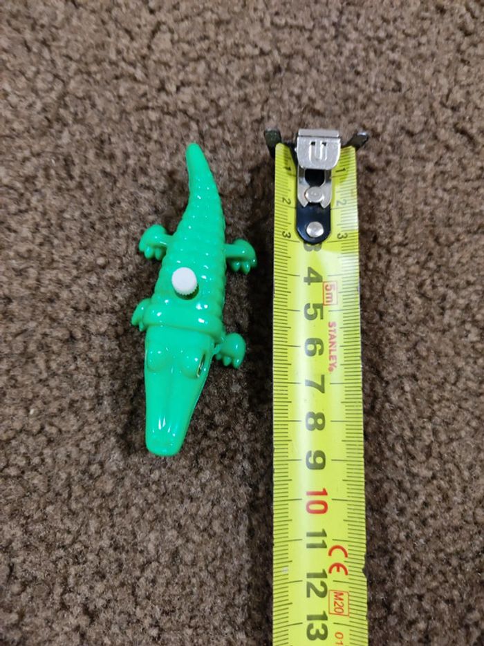 crocodile wind-up