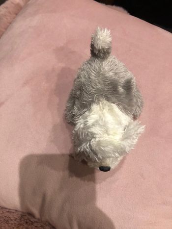 Chien en peluche