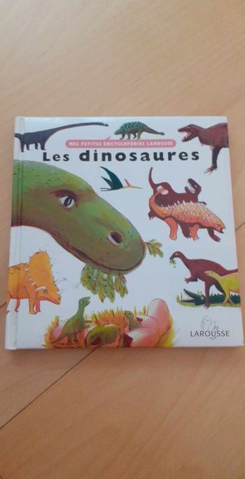Lors de trois livre de découverte Larousse