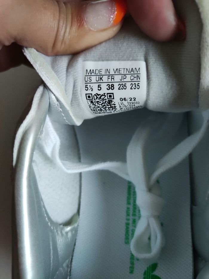 Basket Adidas samba vegan argenté taille 38 - photo numéro 3