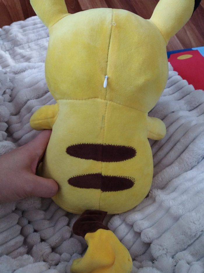 Pikachu doudou - photo numéro 3