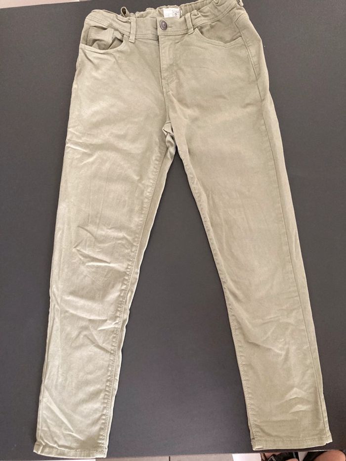 Pantalon kaki kiabi 12 ans - photo numéro 2