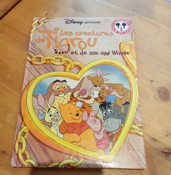 livre pour enfant les aventures de Tigrou et de son ami Winnie - club du livre Mickey