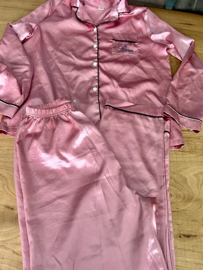 Pyjama satin femme - photo numéro 3