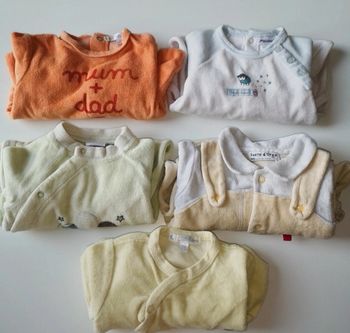 Lot de 5 pyjamas velours taille 1 mois