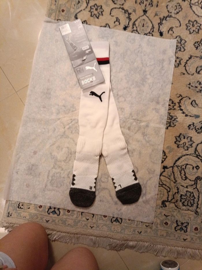 Chaussettes de foot Puma équipe Milan AC taille 31/34 authentique neuf - photo numéro 8