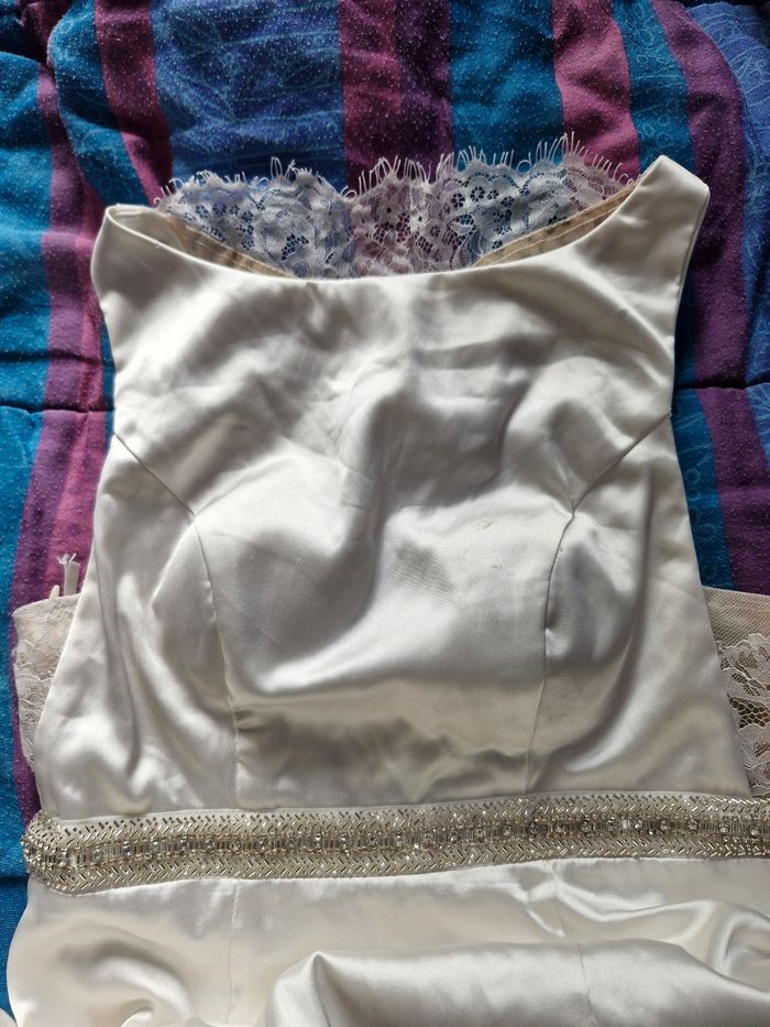 Superbe robe de mariée perles et dentelle - photo numéro 8