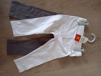 Lot de 2 leggings 12 mois neuf