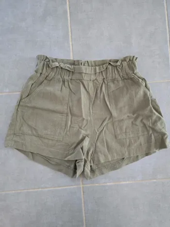 Short kaki taille haute