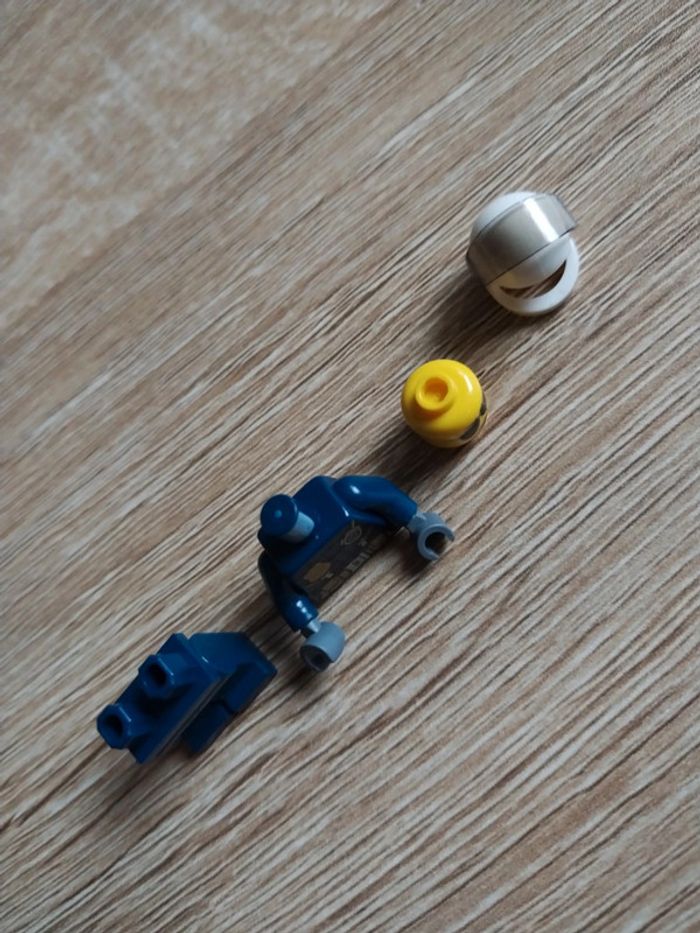 Lego city minifig pilote femme cty0739 - photo numéro 5