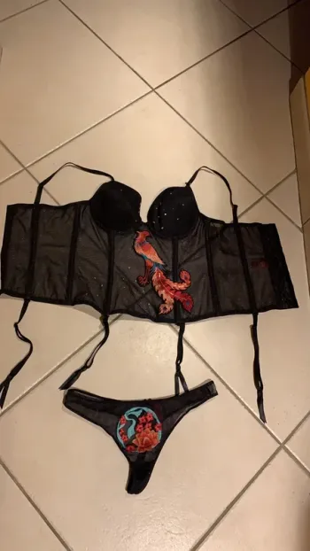 Corset guêpière ( Marie Meili )