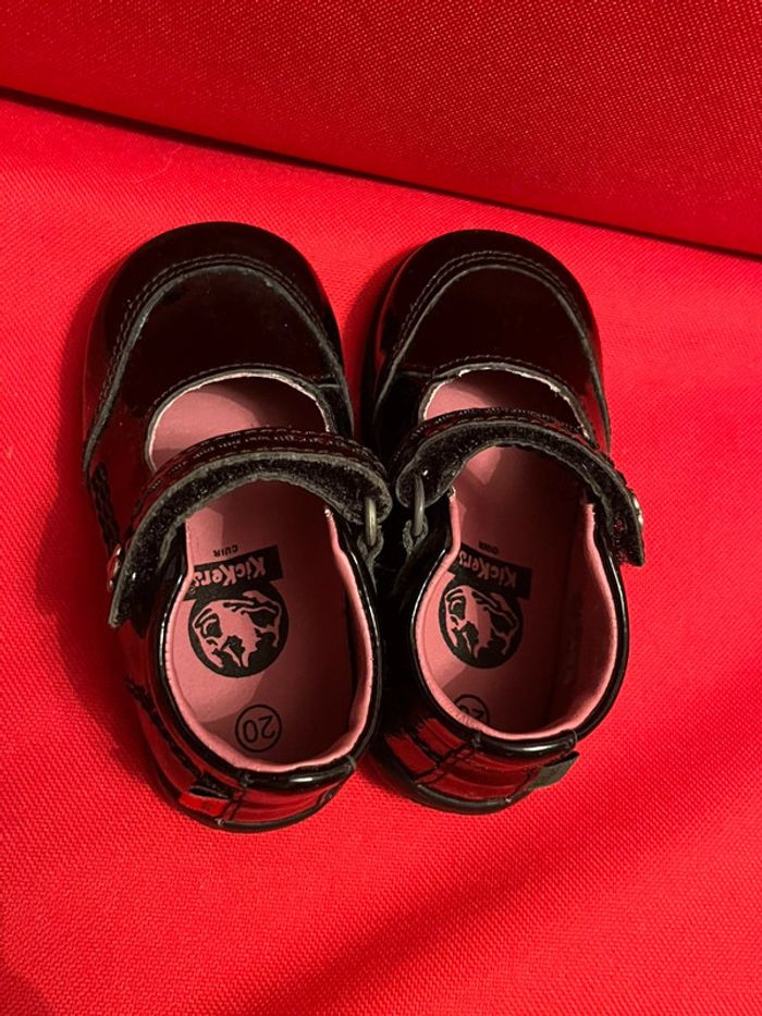 Chaussures bébé fille Kickers 20 noires vernis - photo numéro 7