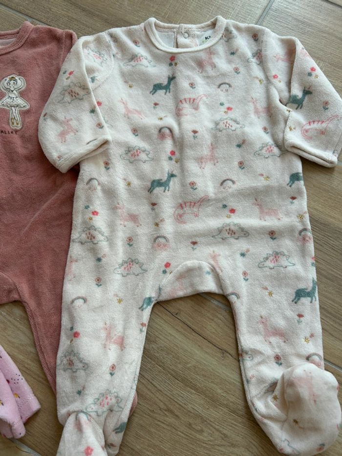 Lot 5 pyjamas 6 mois - photo numéro 5