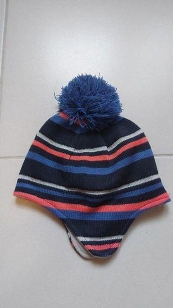 Bonnet à pompon 55
