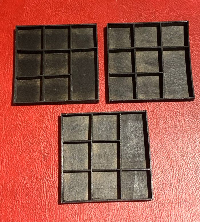 Lot 3 boîtes carrés en bois à 8 compartiments couleur noir
