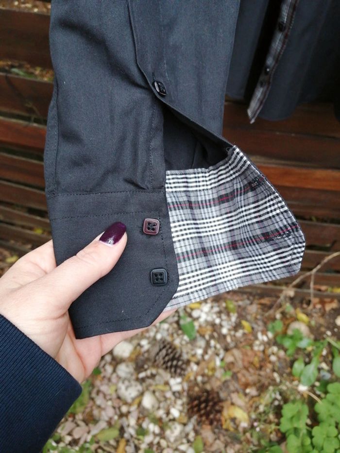 Chemise noire à carreaux rouges - photo numéro 2