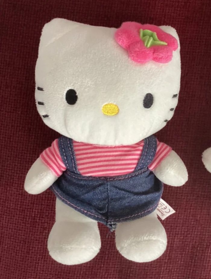 Doudou hello kitty 🐱