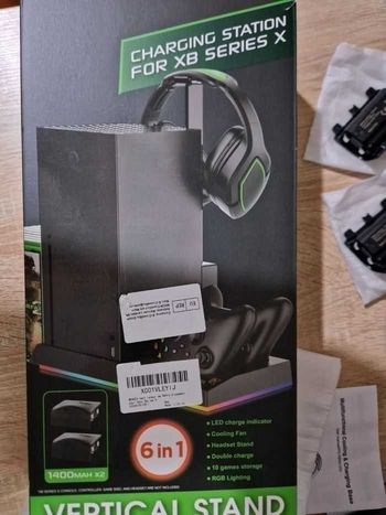 Microsoft Xbox Series X  1
To Console - Noir + 1 Jeux + Accessoires