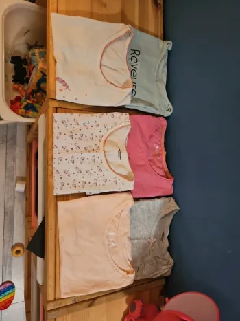 Lot t shirt fille manches courtes 10 ans