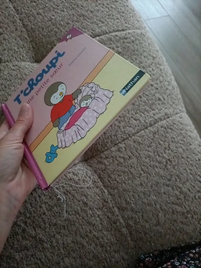 Livre T'choupi a une petite sœur - photo numéro 7