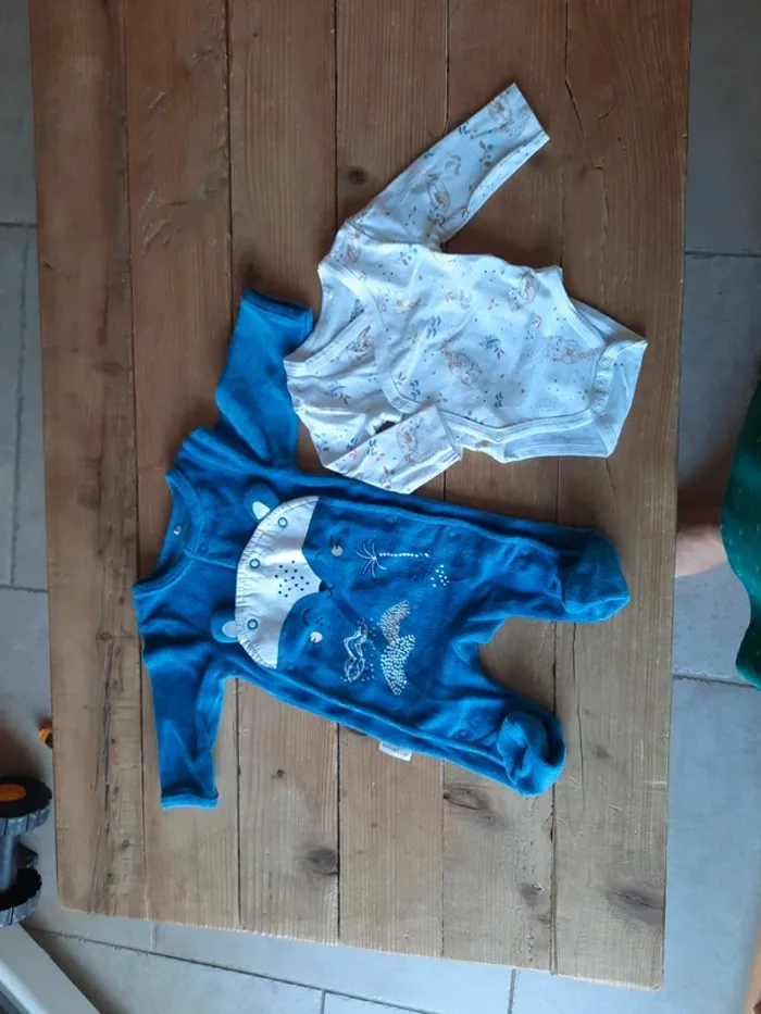 Pyjama et bodie petit beguin