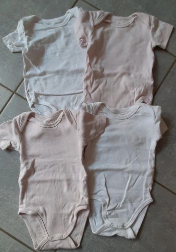 4 bodies fille mc tex 9mois