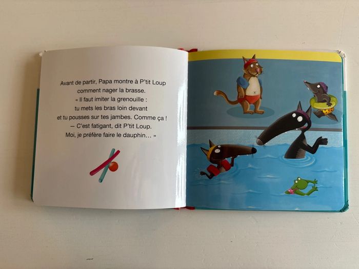 Livre p’tit loup va à la piscine - photo numéro 13