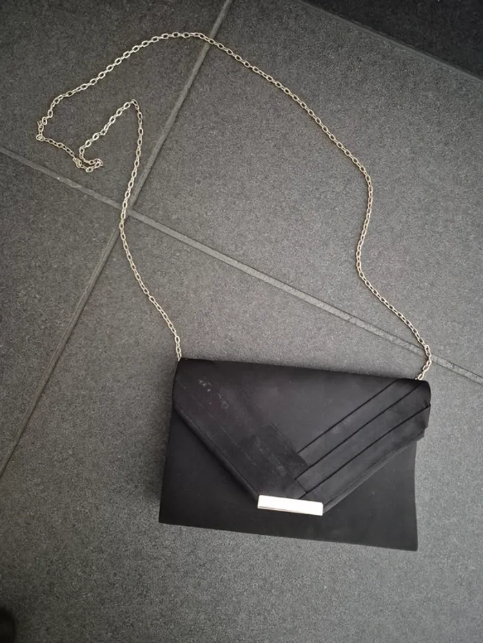 Pochette noir