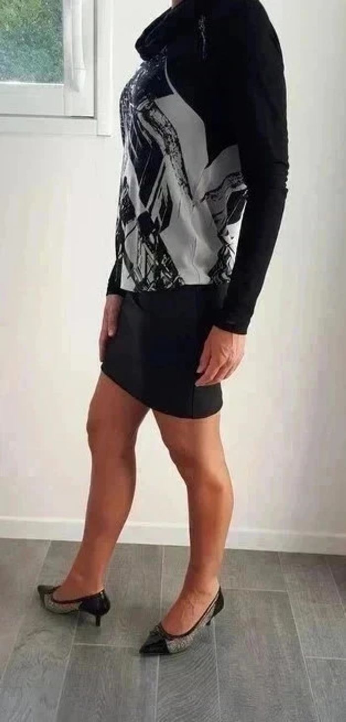 35 € Robe Cop Copine excellent état taille 36 - photo numéro 3