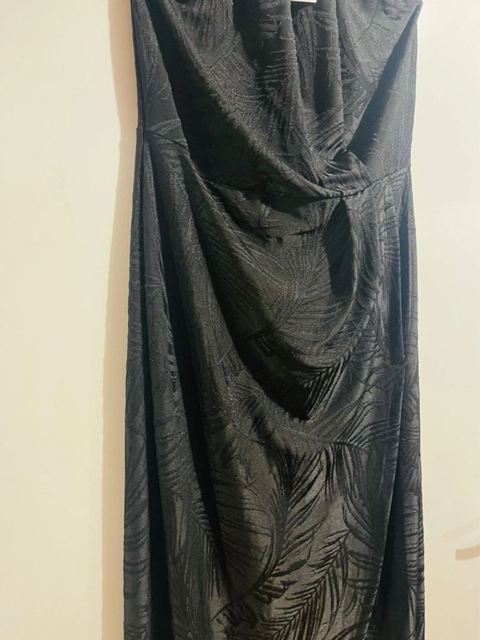 Robe noire - photo numéro 3