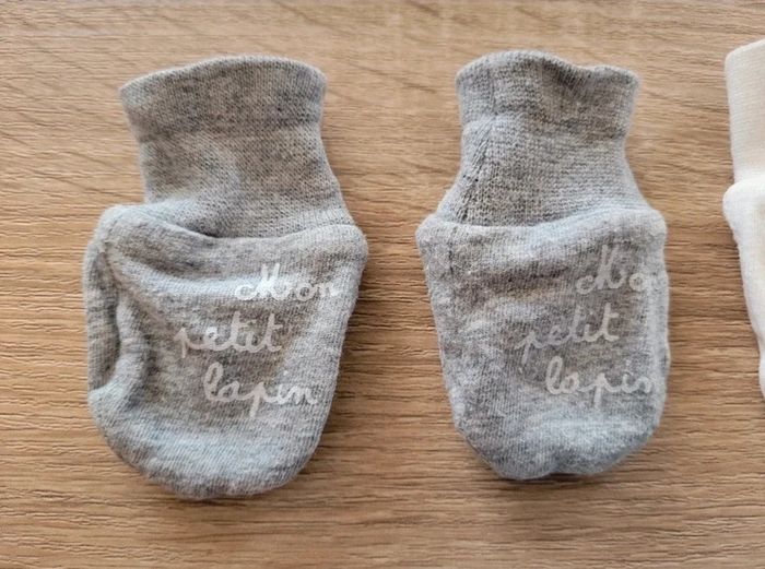 Lot bonnets, moufles et chaussons garçon naissance - photo numéro 8