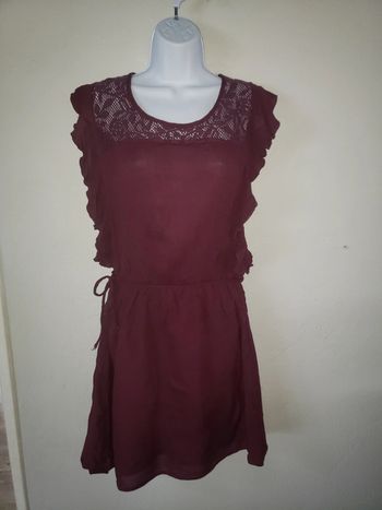 Robe bordeaux a dentelle