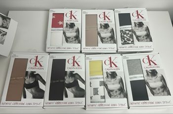 Un coffret de 2 brassières Calvin Klein – Taille S bien lire la description