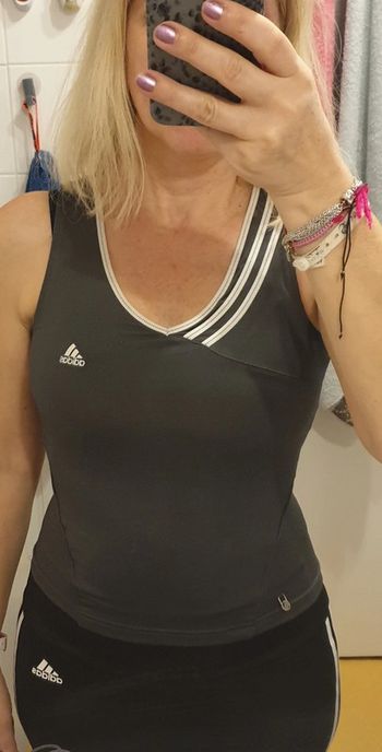 Débardeur Adidas gris. 36