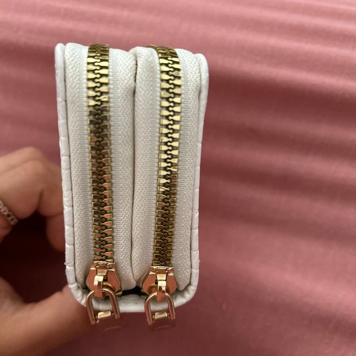 Porte-monnaie / Portefeuille blanc avec motifs (croco) - photo numéro 3