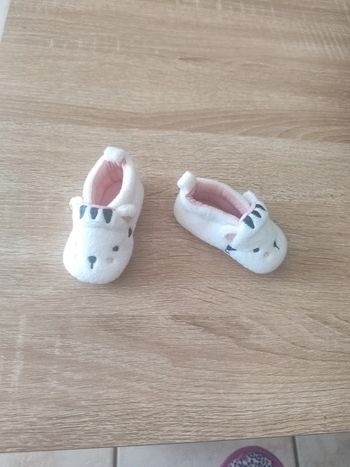 Chaussons bébé blanc