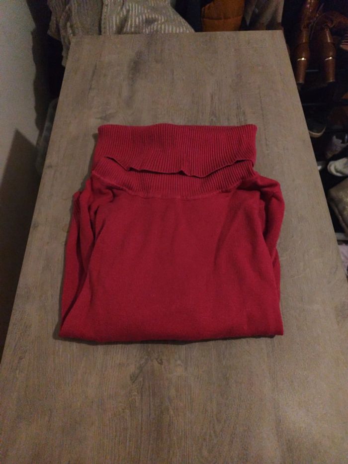 Pull col roulé rose